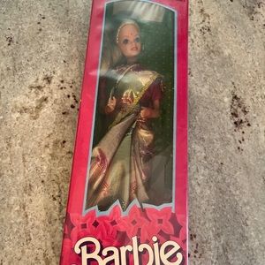 1992 Blonde Barbie in India Doll by Leo Toys -New in Box